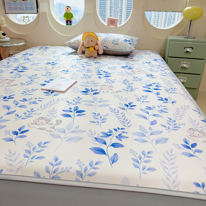 91家纺网 家纺一手货源 找家纺 丝羽坊 2026新款小版印花碳光冰丝凉席床笠款 云漫花絮