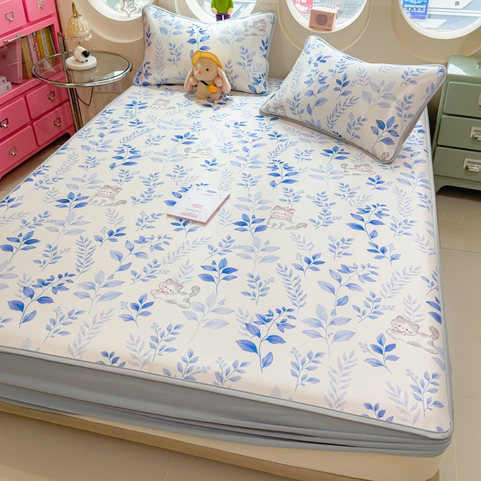 91家纺网 家纺一手货源 找家纺 丝羽坊 2026新款小版印花碳光冰丝凉席床笠款 云漫花絮