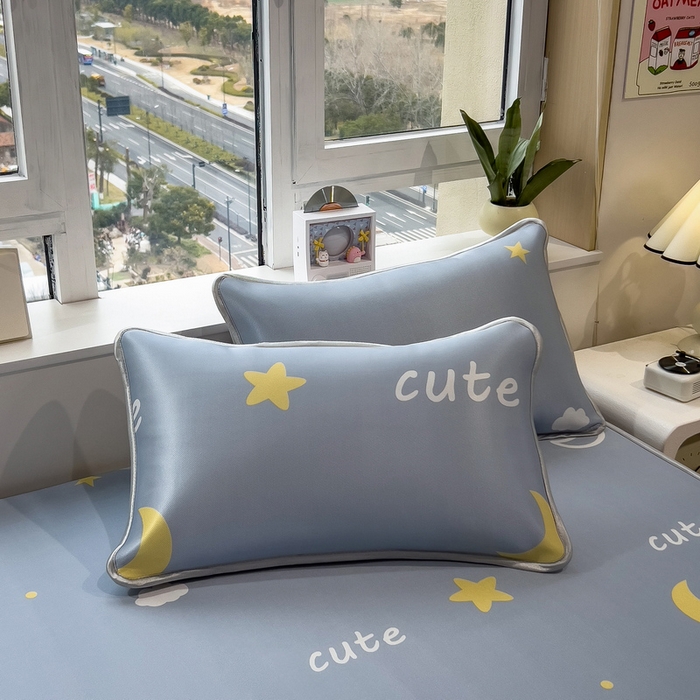 91家纺网 家纺一手货源 找家纺 丝羽坊 2026新款小版印花碳光冰丝凉席床笠款 星光灿烂