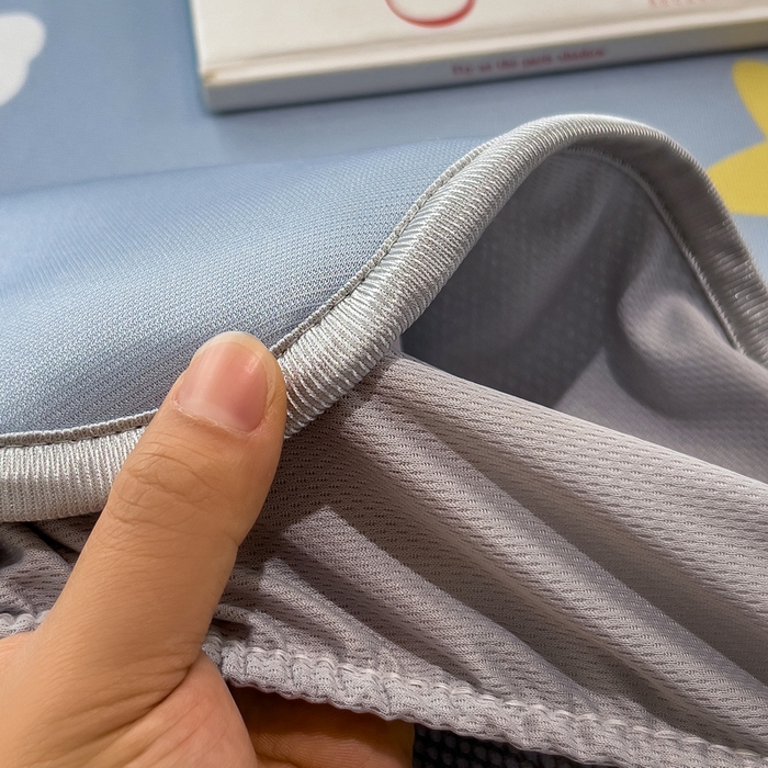 91家纺网 家纺一手货源 找家纺 丝羽坊 2026新款小版印花碳光冰丝凉席床笠款 星光灿烂