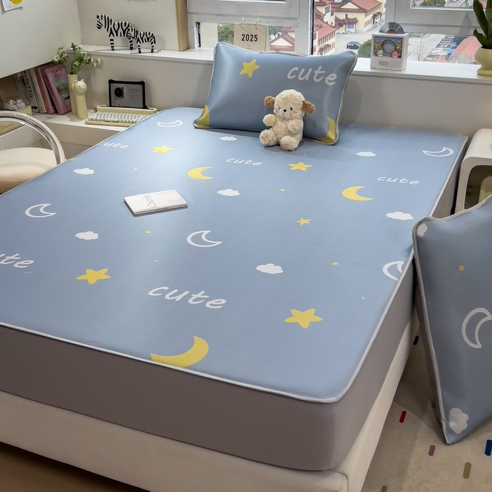 91家纺网 家纺一手货源 找家纺 丝羽坊 2026新款小版印花碳光冰丝凉席床笠款 星光灿烂