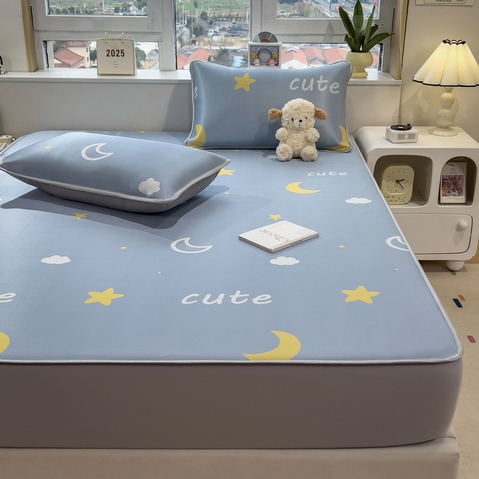 91家纺网 家纺一手货源 找家纺 丝羽坊 2026新款小版印花碳光冰丝凉席床笠款 星光灿烂