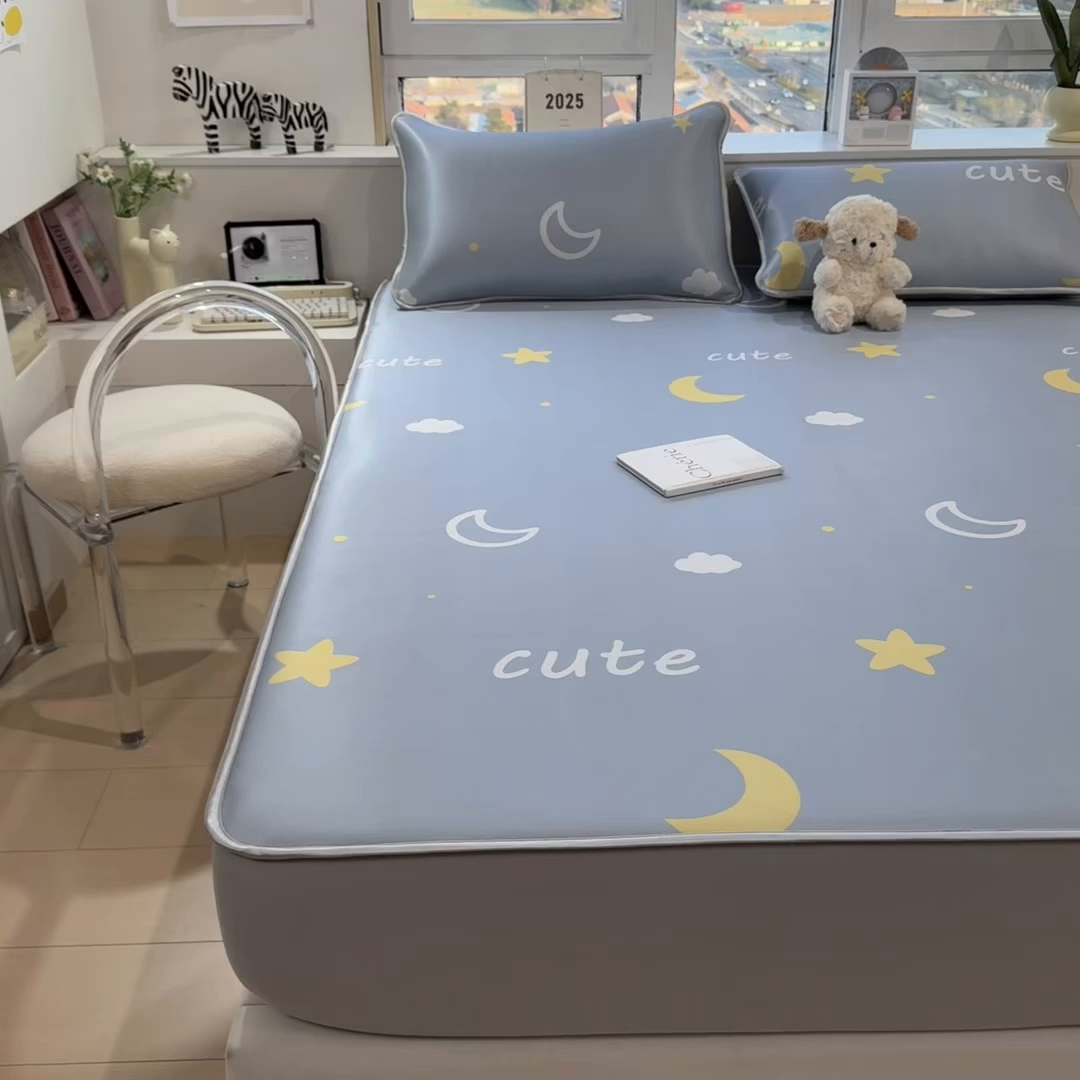 91家纺网 家纺一手货源 找家纺 丝羽坊 2026新款小版印花碳光冰丝凉席床笠款 星光灿烂