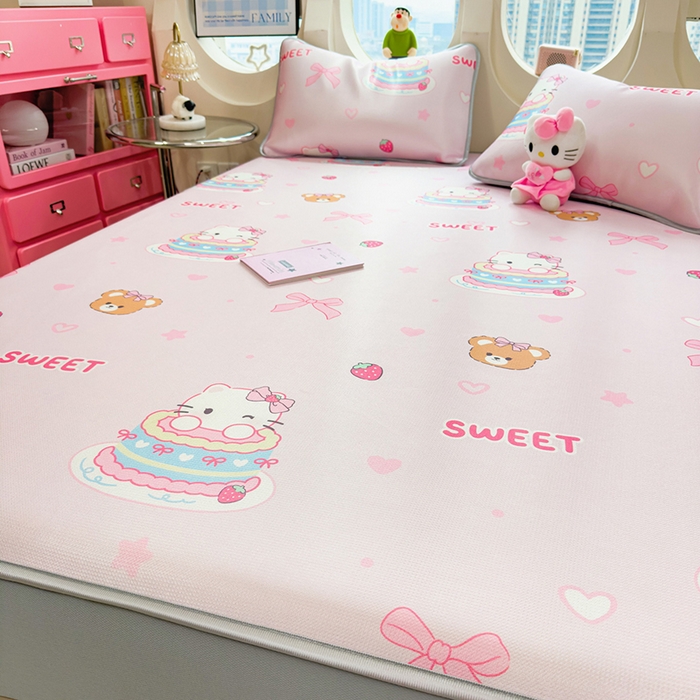 91家纺网 家纺一手货源 找家纺 丝羽坊 2026新款小版印花碳光冰丝凉席床笠款 蛋糕猫