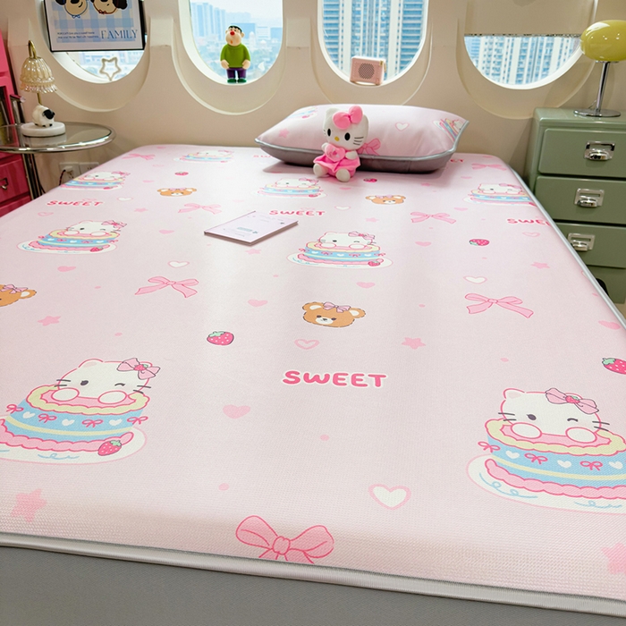 91家纺网 家纺一手货源 找家纺 丝羽坊 2026新款小版印花碳光冰丝凉席床笠款 蛋糕猫