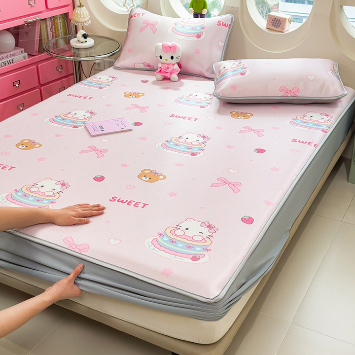 91家纺网 家纺一手货源 找家纺 丝羽坊 2026新款小版印花碳光冰丝凉席床笠款 蛋糕猫