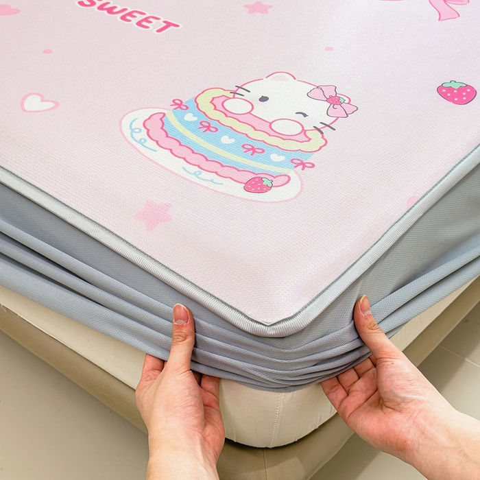 91家纺网 家纺一手货源 找家纺 丝羽坊 2026新款小版印花碳光冰丝凉席床笠款 蛋糕猫