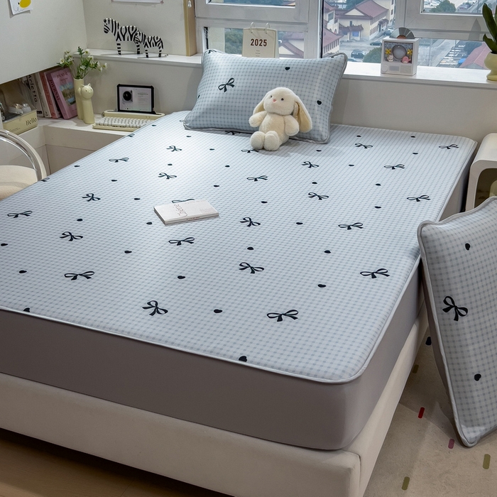 91家纺网 家纺一手货源 找家纺 丝羽坊 2026新款小版印花碳光冰丝凉席床笠款 黑蝴蝶