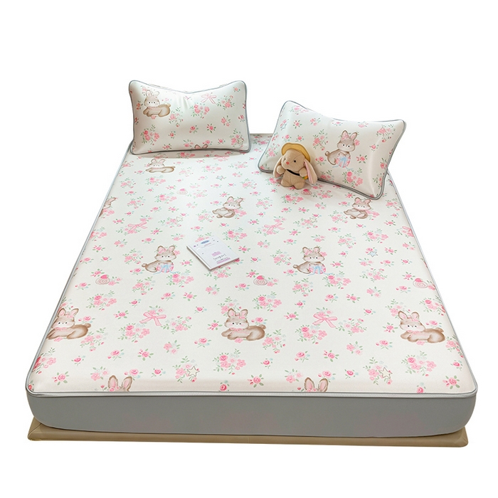 91家纺网 家纺一手货源 找家纺 丝羽坊 2026新款小版印花碳光冰丝凉席床笠款 花甜猫