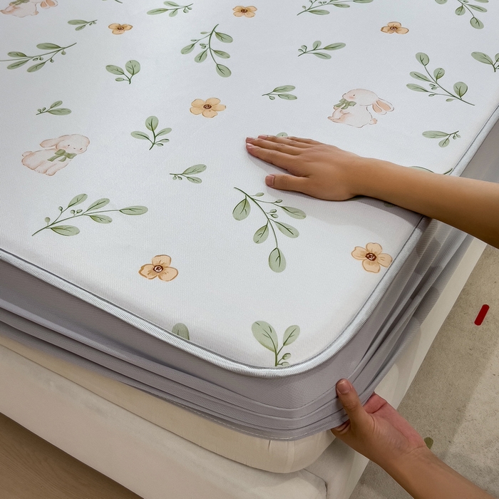 91家纺网 家纺一手货源 找家纺 丝羽坊 2026新款小版印花碳光冰丝凉席床笠款 绿叶