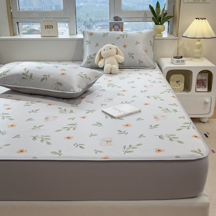 91家纺网 家纺一手货源 找家纺 丝羽坊 2026新款小版印花碳光冰丝凉席床笠款 绿叶