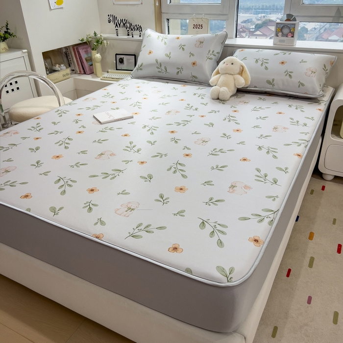 91家纺网 家纺一手货源 找家纺 丝羽坊 2026新款小版印花碳光冰丝凉席床笠款 绿叶