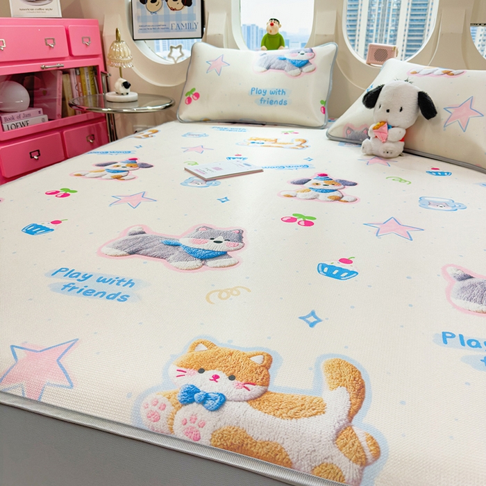 91家纺网 家纺一手货源 找家纺 丝羽坊 2026新款小版印花碳光冰丝凉席床笠款 萌宠甜心