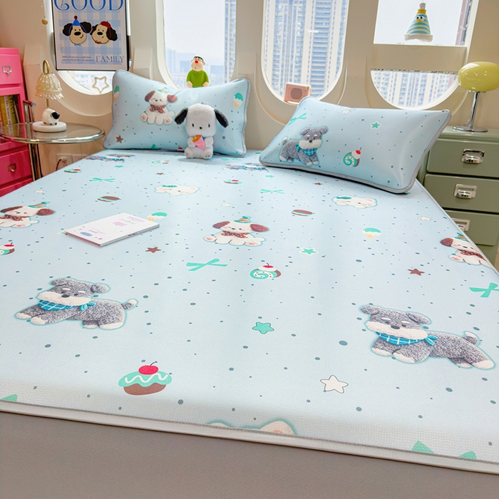 91家纺网 家纺一手货源 找家纺 丝羽坊 2026新款小版印花碳光冰丝凉席床笠款 小犬时光