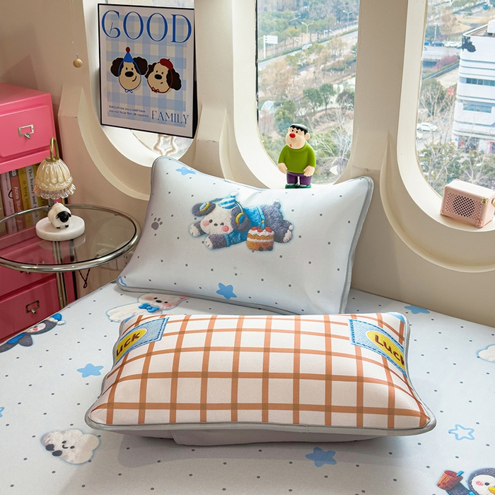 91家纺网 家纺一手货源 找家纺 丝羽坊 2026新款小版印花碳光冰丝凉席床笠款 幸运企鹅