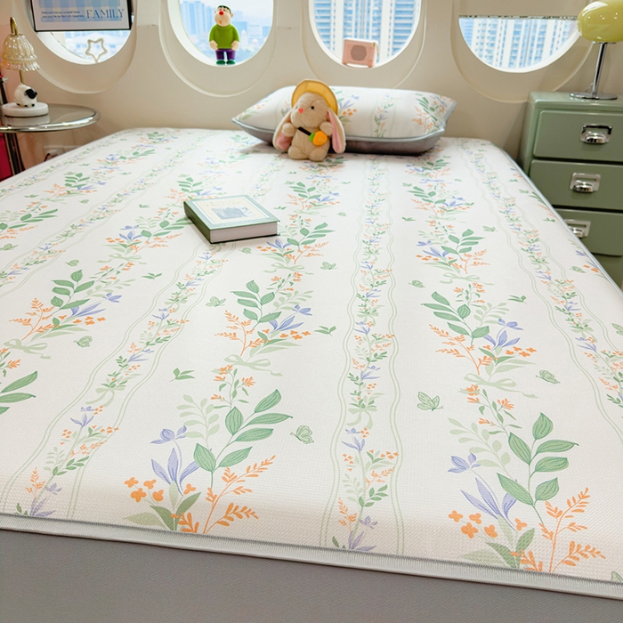 91家纺网 家纺一手货源 找家纺 丝羽坊 2026新款小版印花碳光冰丝凉席床笠款 叶语