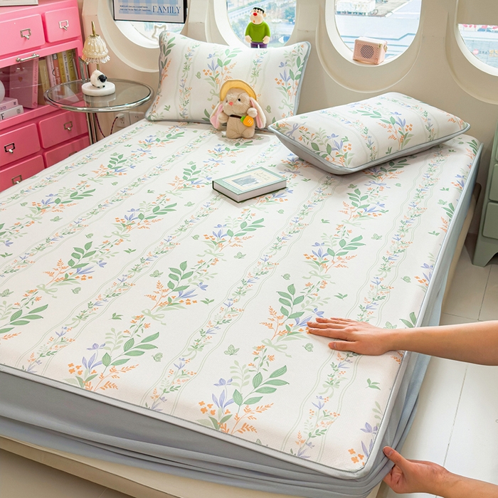 91家纺网 家纺一手货源 找家纺 丝羽坊 2026新款小版印花碳光冰丝凉席床笠款 叶语