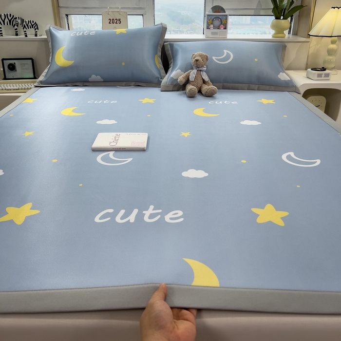 91家纺网 家纺一手货源 找家纺 （总）丝羽坊 2026新款小版印花碳光冰丝凉席平铺款