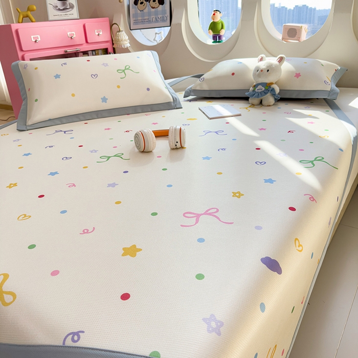 91家纺网 家纺一手货源 找家纺 丝羽坊 2026新款小版印花碳光冰丝凉席平铺款 彩色心愿