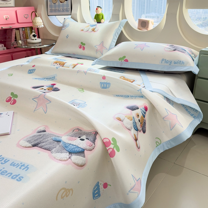 91家纺网 家纺一手货源 找家纺 丝羽坊 2026新款小版印花碳光冰丝凉席平铺款 萌宠甜心