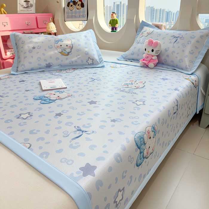 91家纺网 家纺一手货源 找家纺 丝羽坊 2026新款小版印花碳光冰丝凉席平铺款 兔猫集