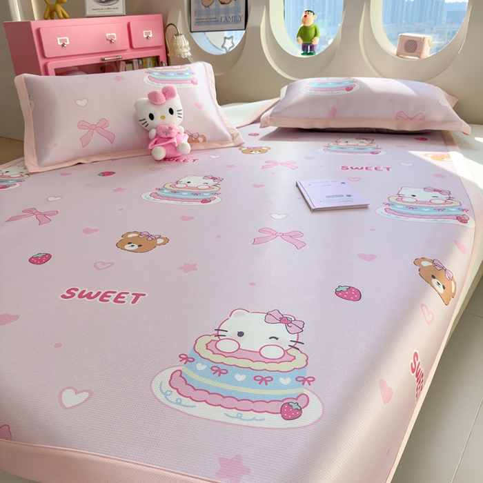 91家纺网 家纺一手货源 找家纺 丝羽坊 2026新款小版印花碳光冰丝凉席平铺款 蛋糕猫