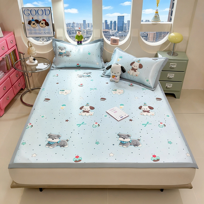 91家纺网 家纺一手货源 找家纺 丝羽坊 2026新款小版印花碳光冰丝凉席平铺款 小犬时光