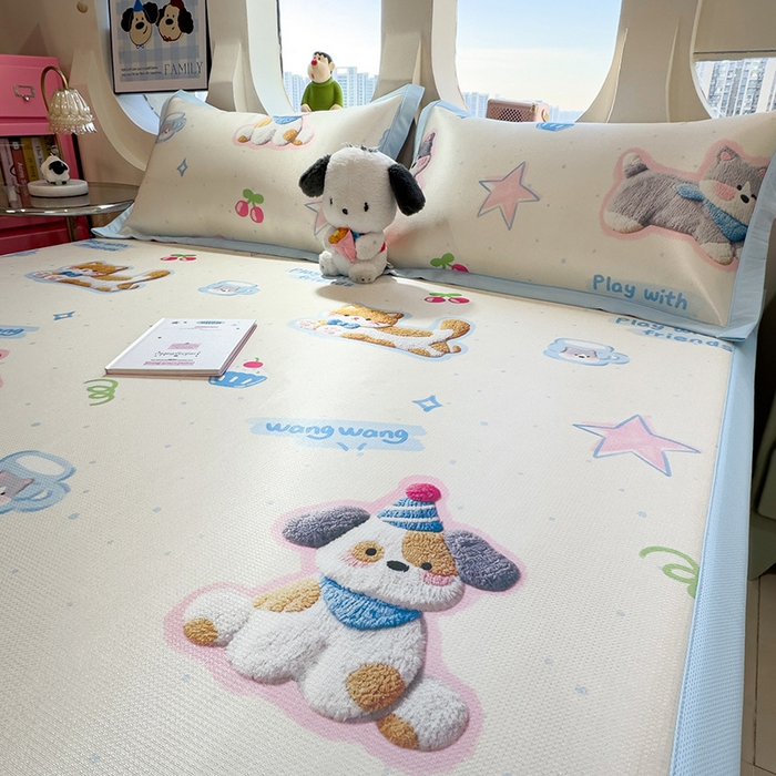 91家纺网 家纺一手货源 找家纺 丝羽坊 2026新款小版印花碳光冰丝凉席平铺款 萌宠甜心