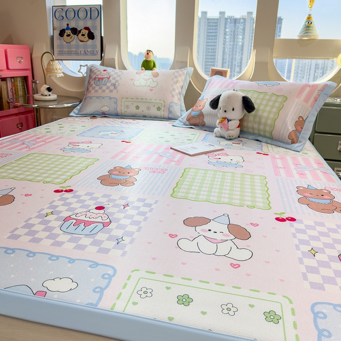 91家纺网 家纺一手货源 找家纺 丝羽坊 2026新款小版印花碳光冰丝凉席平铺款 小甜心