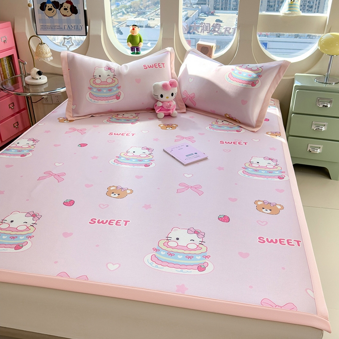 91家纺网 家纺一手货源 找家纺 丝羽坊 2026新款小版印花碳光冰丝凉席平铺款 蛋糕猫