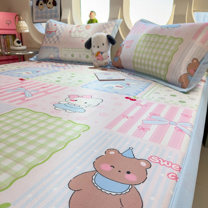 91家纺网 家纺一手货源 找家纺 丝羽坊 2026新款小版印花碳光冰丝凉席平铺款 小甜心