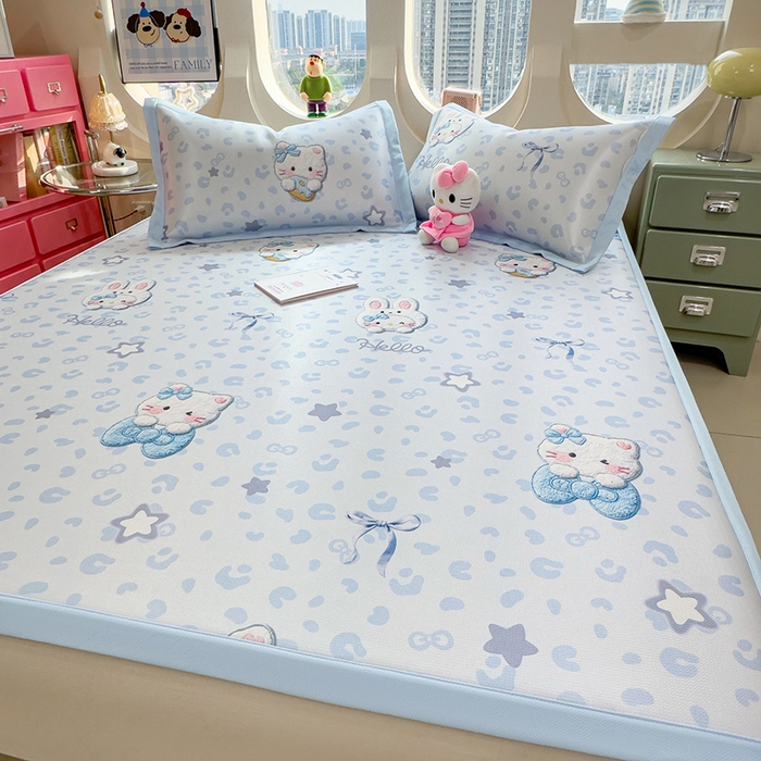 91家纺网 家纺一手货源 找家纺 丝羽坊 2026新款小版印花碳光冰丝凉席平铺款 兔猫集