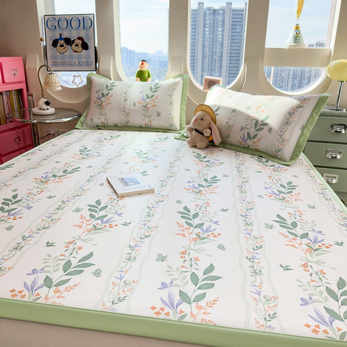 91家纺网 家纺一手货源 找家纺 丝羽坊 2026新款小版印花碳光冰丝凉席平铺款 叶语