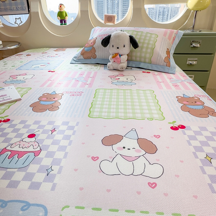 91家纺网 家纺一手货源 找家纺 丝羽坊 2026新款小版印花碳光冰丝凉席平铺款 小甜心