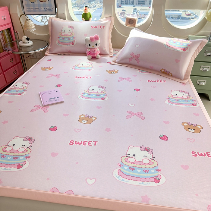 91家纺网 家纺一手货源 找家纺 丝羽坊 2026新款小版印花碳光冰丝凉席平铺款 蛋糕猫