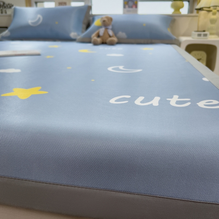 91家纺网 家纺一手货源 找家纺 丝羽坊 2026新款小版印花碳光冰丝凉席平铺款 星光灿烂