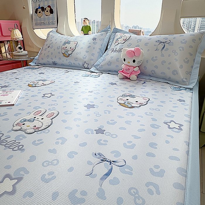 91家纺网 家纺一手货源 找家纺 丝羽坊 2026新款小版印花碳光冰丝凉席平铺款 兔猫集