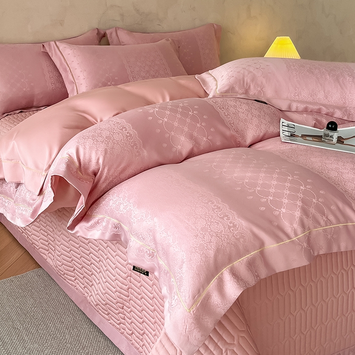 91家纺网 家纺一手货源 找家纺 大麦家纺 2026新款水洗真丝提花床盖四件套丝韵繁花 丝韵繁花-豆沙色