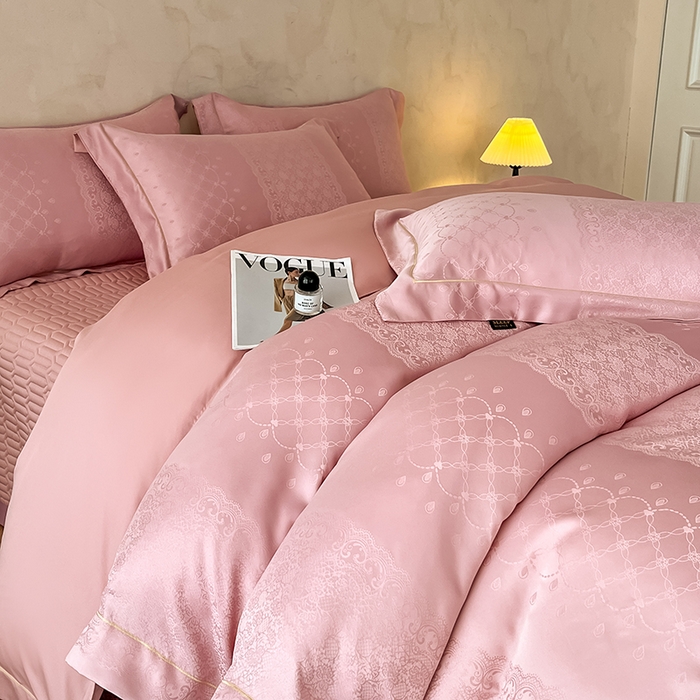 91家纺网 家纺一手货源 找家纺 大麦家纺 2026新款水洗真丝提花床盖四件套丝韵繁花 丝韵繁花-豆沙色