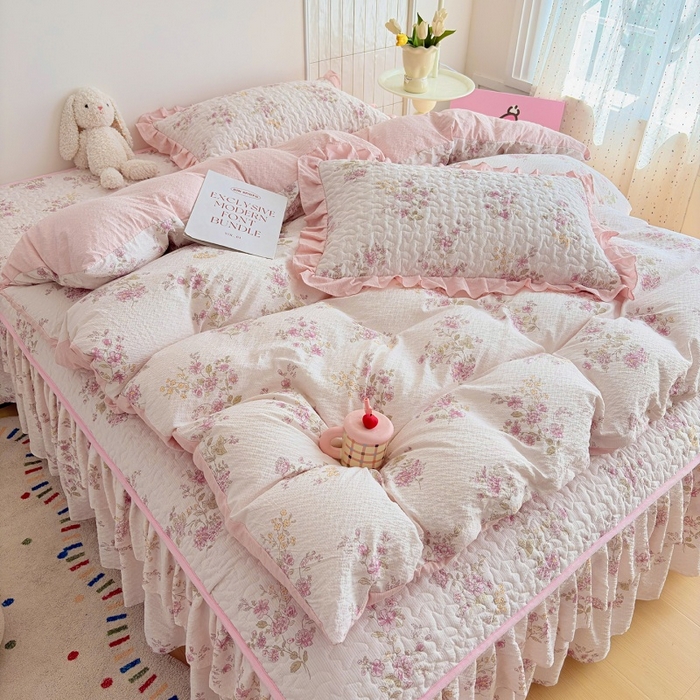 91家纺网 家纺一手货源 找家纺 铠畅 2026新款泡芙纱皱皱棉床裙款四件套 云柔 春日花园