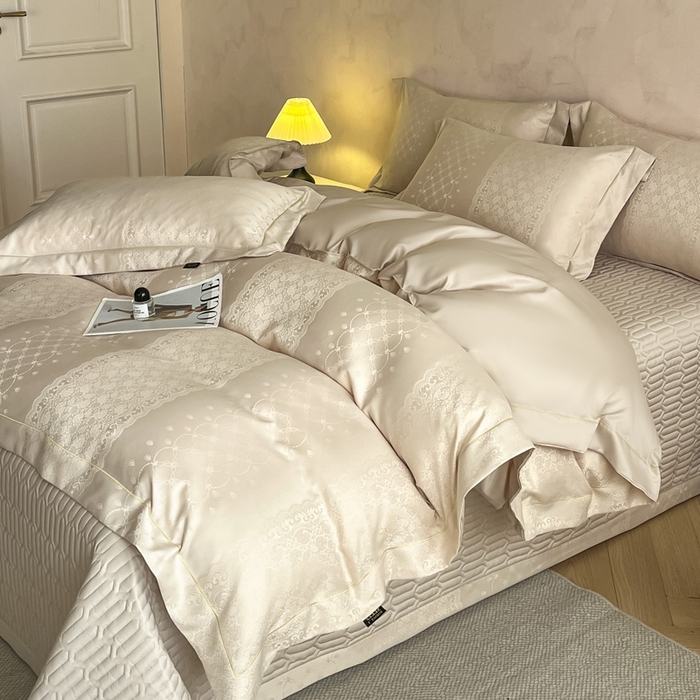 91家纺网 家纺一手货源 找家纺 大麦家纺 2026新款水洗真丝提花床盖四件套丝韵繁花 丝韵繁花-香槟金