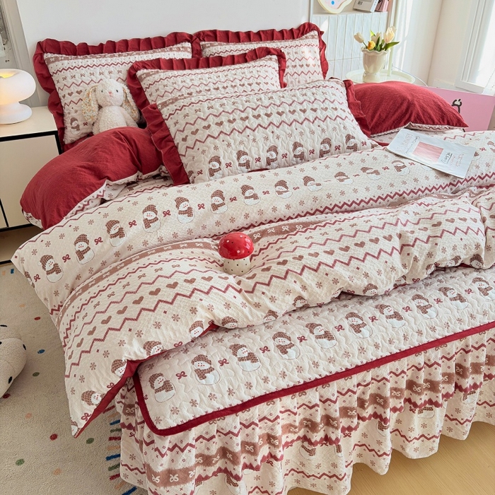 91家纺网 家纺一手货源 找家纺 铠畅 2026新款泡芙纱皱皱棉床裙款四件套 云柔 可爱雪人