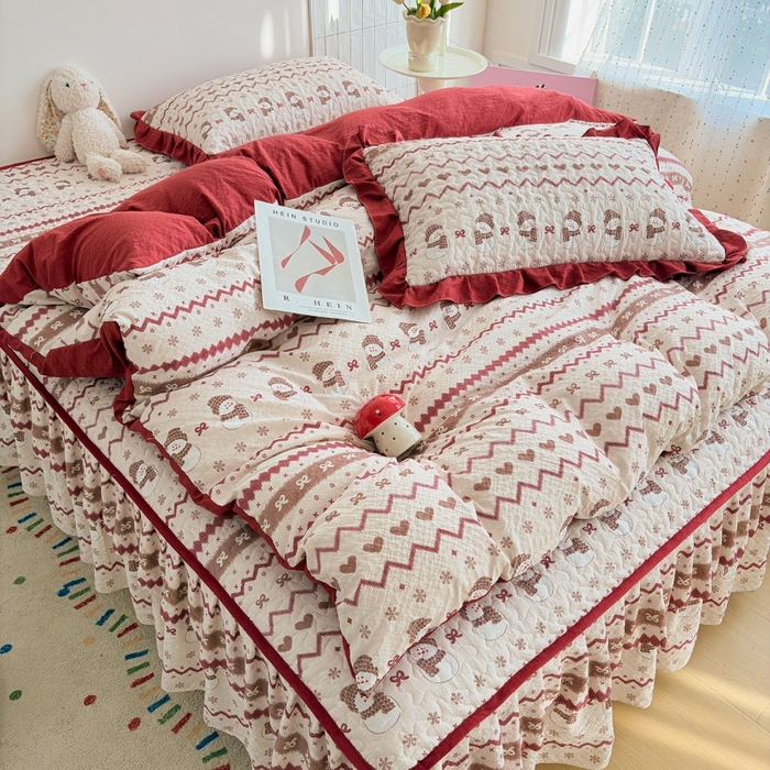 91家纺网 家纺一手货源 找家纺 铠畅 2026新款泡芙纱皱皱棉床裙款四件套 云柔 可爱雪人