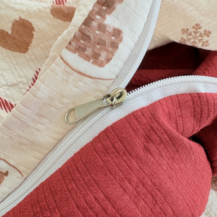 91家纺网 家纺一手货源 找家纺 铠畅 2026新款泡芙纱皱皱棉床裙款四件套 云柔 可爱雪人