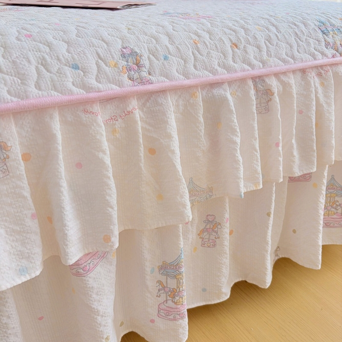 91家纺网 家纺一手货源 找家纺 铠畅 2026新款泡芙纱皱皱棉床裙款四件套 云柔 梦幻乐园