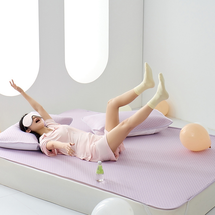 91家纺网 家纺一手货源 找家纺 LADYCOCO可可家居 2026新款冰皮小提花三明治凉席三件套 席子-空镜-紫