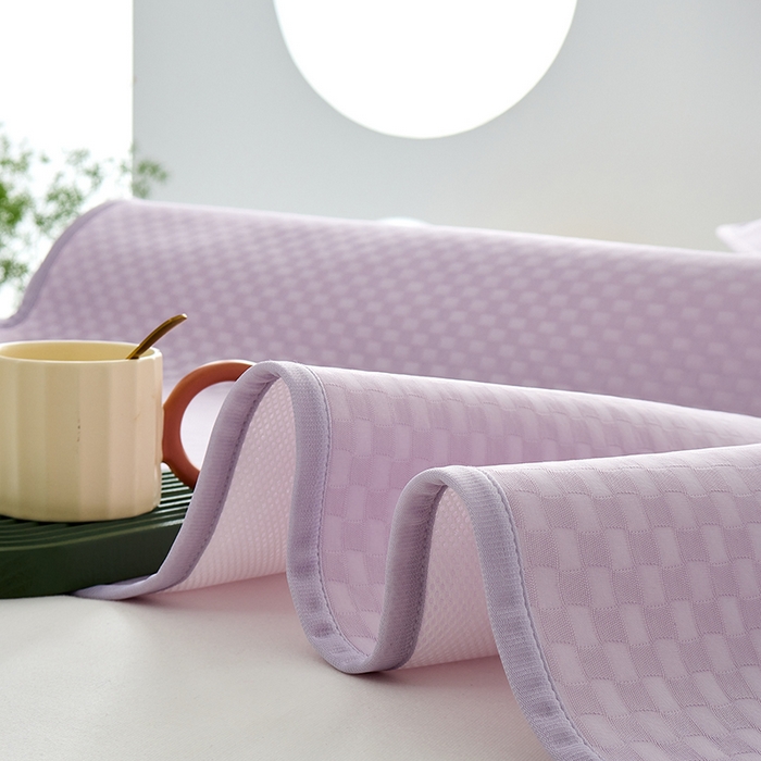 91家纺网 家纺一手货源 找家纺 LADYCOCO可可家居 2026新款冰皮小提花三明治凉席三件套 席子-空镜-紫