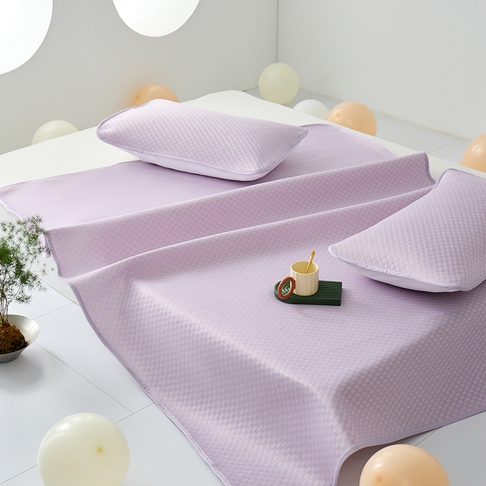 91家纺网 家纺一手货源 找家纺 LADYCOCO可可家居 2026新款冰皮小提花三明治凉席三件套 席子-空镜-紫