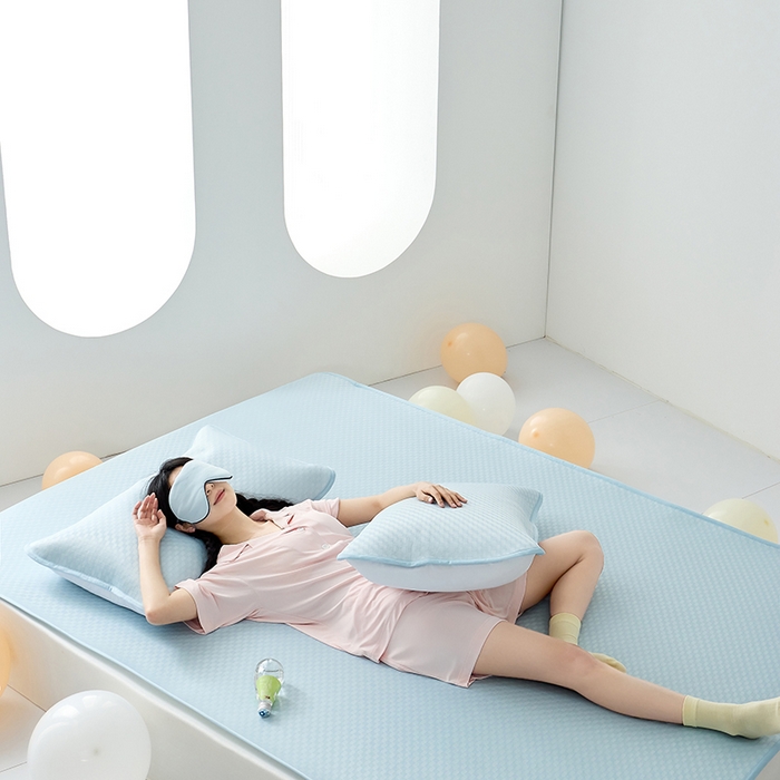 91家纺网 家纺一手货源 找家纺 LADYCOCO可可家居 2026新款冰皮小提花三明治凉席三件套 席子-空镜-蓝