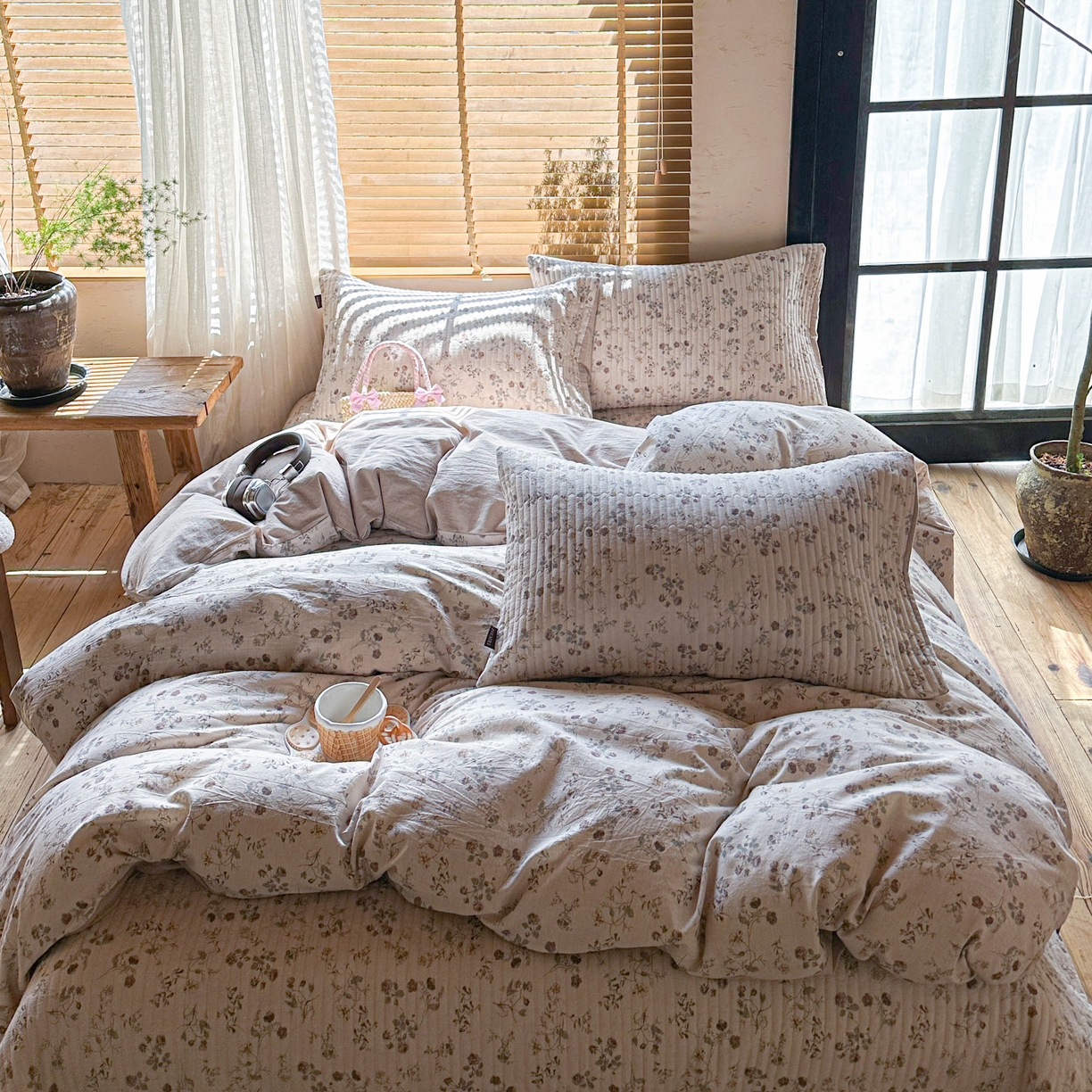 91家纺网 家纺一手货源 找家纺 孑寐家纺 2026新款亲肤舒适全棉棉麻单床盖床盖单件 红唇之吻